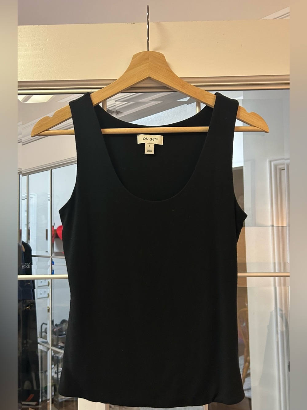 ON-34th Classic Black Scoop Neck Tank